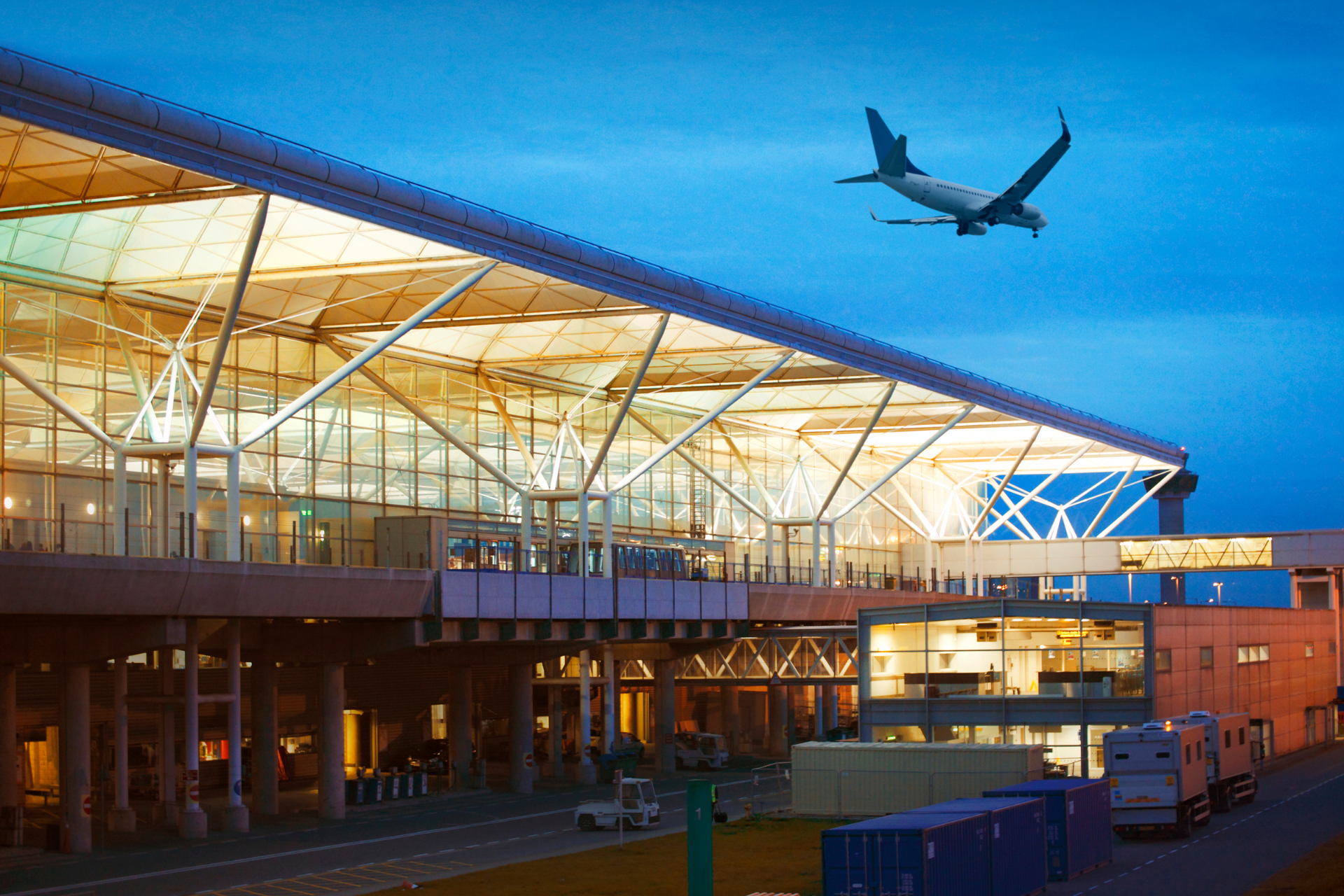 Las claves para invertir en locales comerciales en un aeropuerto.